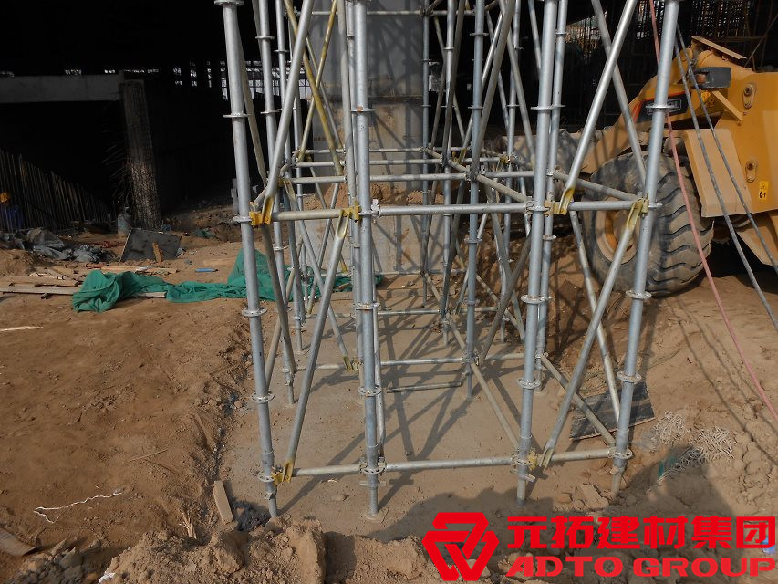 上海盤扣式腳手架生產(chǎn)廠家有幾家？盤扣式腳手架多少錢一噸？